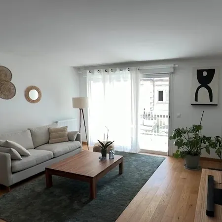 Magnifique Neuf A Deux Pas De Bordeaux * Ле-Буска